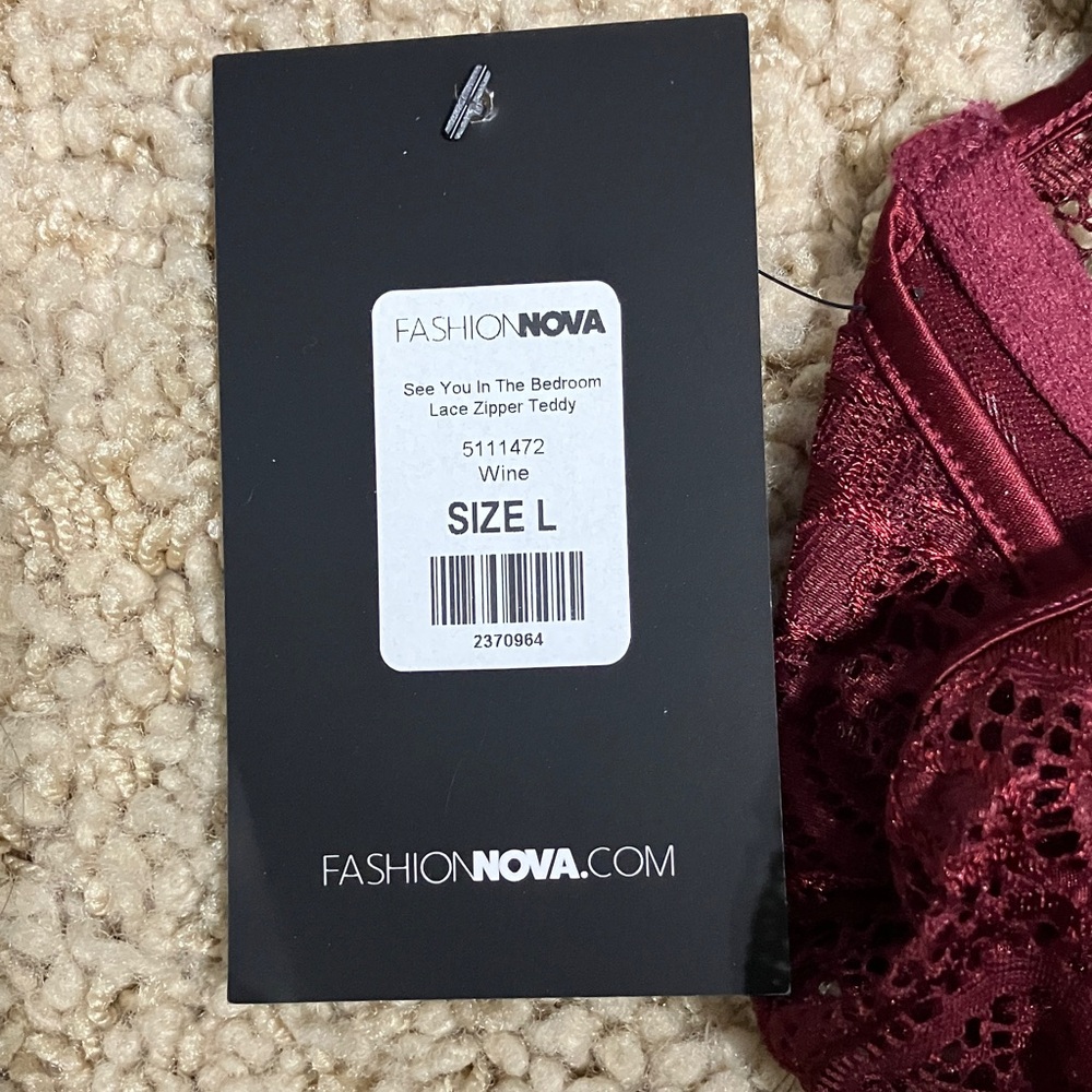 Fashion Nova NWT See You in the Bedroom lace zipper teddy, large - Picture 3 of 5